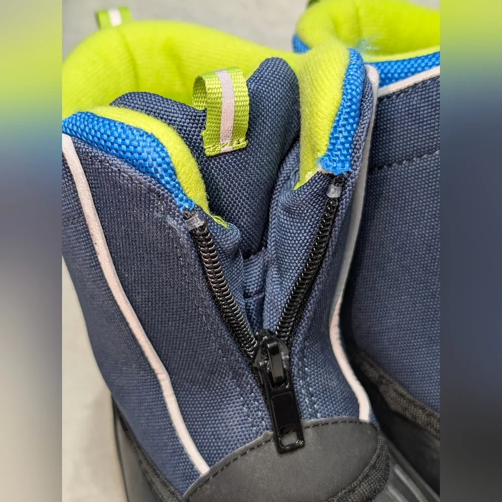 Arctic Shield Boys Waterproof Insulated Blue Green Snow Boots Little Boys Size 6